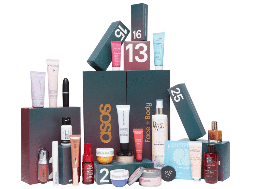 Calendario de adviento ASOS 2025 "Face + Body", ya a la venta 1 La caja y los productos del Calendario de adviento ASOS 2025