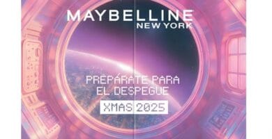 El frontal de la caja del Calendario de Adviento Maybelline New York 2025 de 12 días