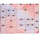 La caja abierta del Calendario de Adviento Cult Beauty 2024