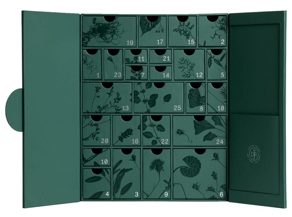 La caja abierta del Calendario de adviento Team Dr Joseph 2025