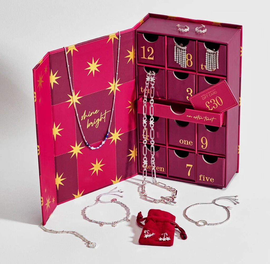 La caja y las joyas del Calendario adviento Stella Bartlett 2026 Joyería Plateada La caja y las joyas del Calendario adviento Stella Bartlett 2026 Joyería Plateada