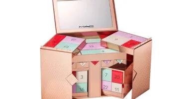 La caja del Calendario de Adviento MAC Cosmetics 2025