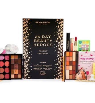 Calendario de Adviento Revolution Beauty Heroes 2021