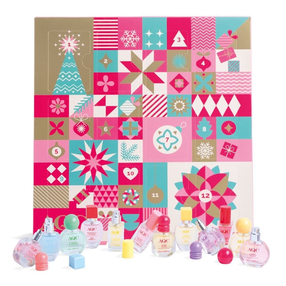 La caja y los frascos de eau de toilette de Calendario de adviento AQC Fragances 2025