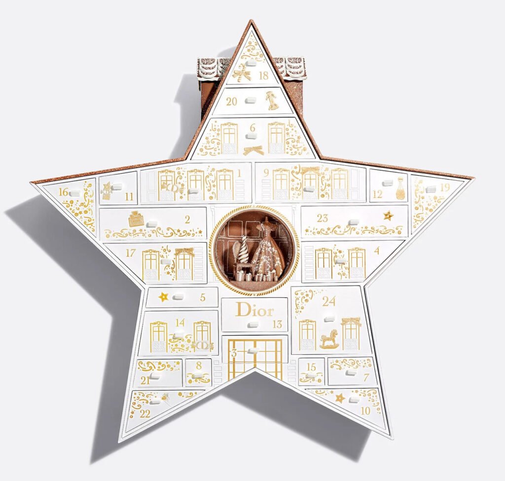 Calendario de adviento Dior 2026 "Le 30 Montaigne", ya a la venta 1 La presentación del Calendario de adviento Dior 2026 "Le 30 Montaigne"
