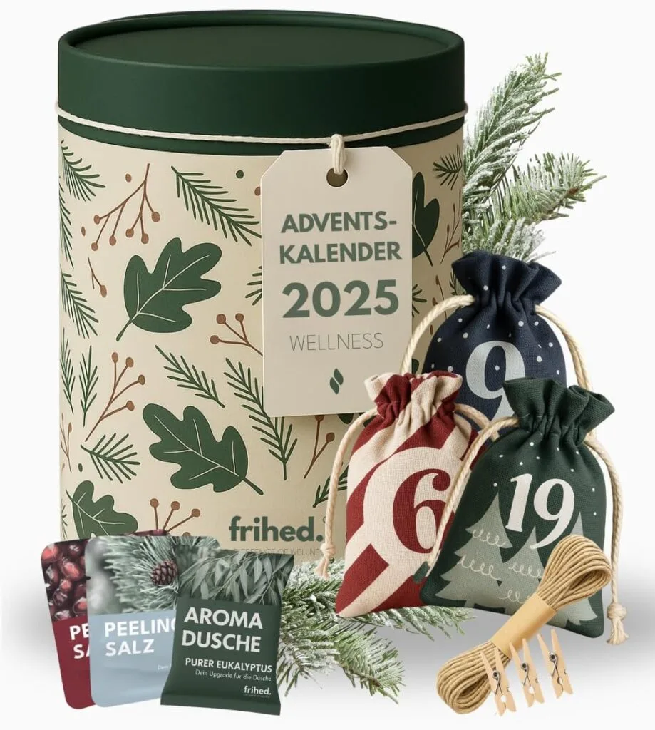 La caja cilíndrica en tonos verdes del Calendario de adviento Frihed 2025