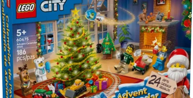 La parte frontal de la caja del Calendario de Adviento Lego City 2025