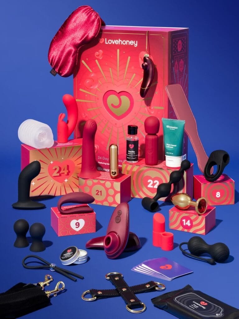 La caja y los productos del Calendario de adviento Lovehoney 2026 para parejas (24 días)