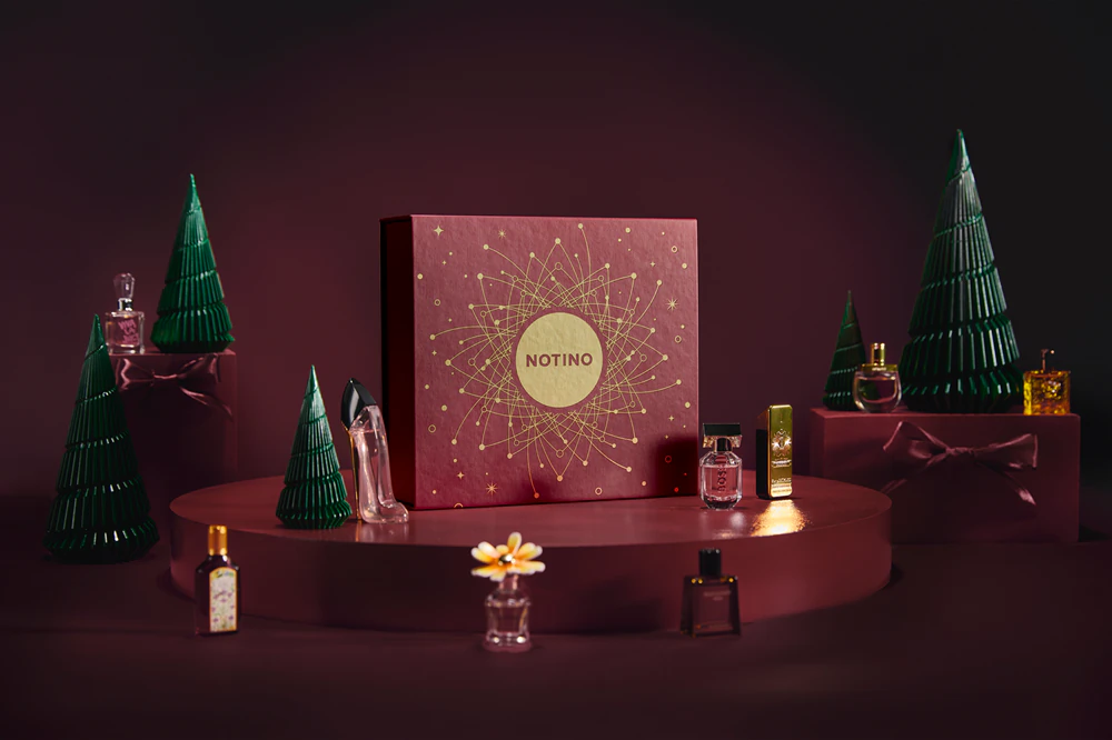 La caja y los perfumes del Calendario de adviento Notino 12 Days of Fragrant Joys 2025 La caja y los perfumes del Calendario de adviento Notino 12 Days of Fragrant Joys 2025