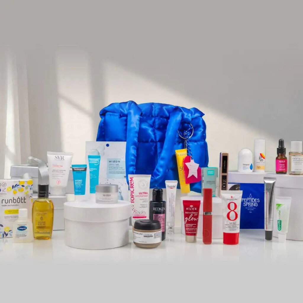 El bolso y los productos del Calendario de adviento SweetCare 2026