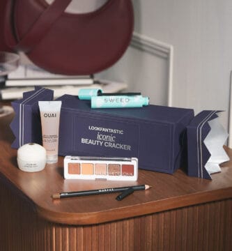 El Cracker Navideño Lookfantastic 2024 con los productos que contiene