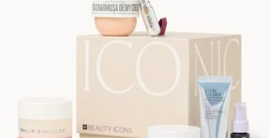Edición de Belleza Icónica de Lookfantastic con siete productos de Medik8, Estée Lauder, Elemis, Urban Decay, Philip Kingsley, Sol de Janeiro y KIKO Milano.