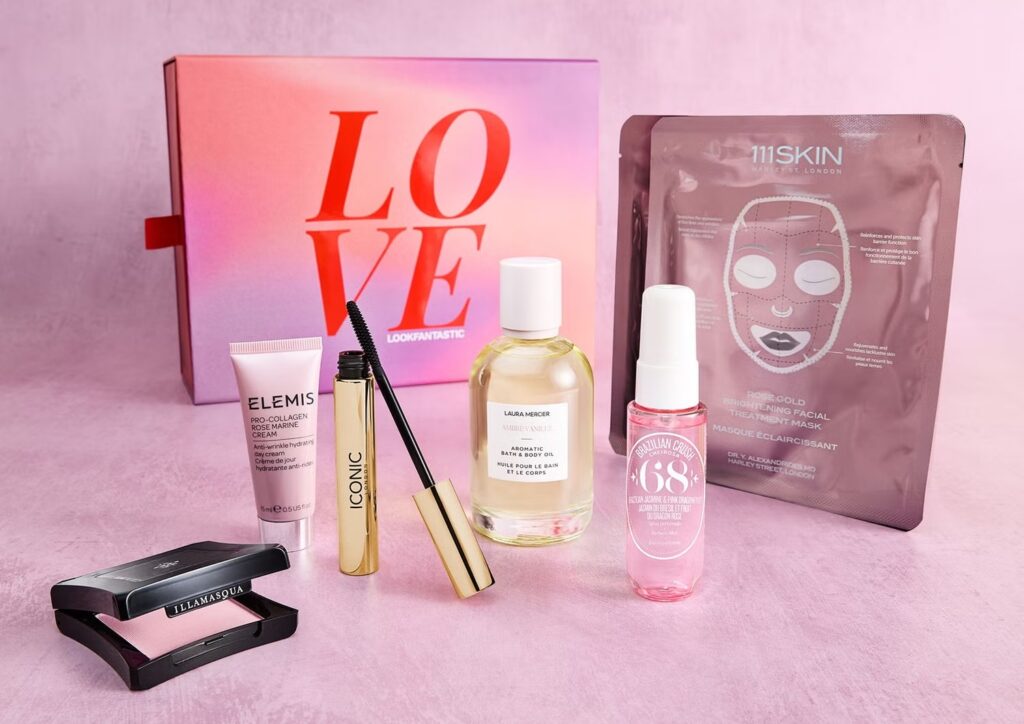 La caja de la Edición de Belleza San Valentín de Lookfantastic 2025 con los seis productos que incluye