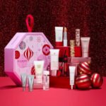 La caja y los productos del Calendario de adviento Elizabeth Arden 2026