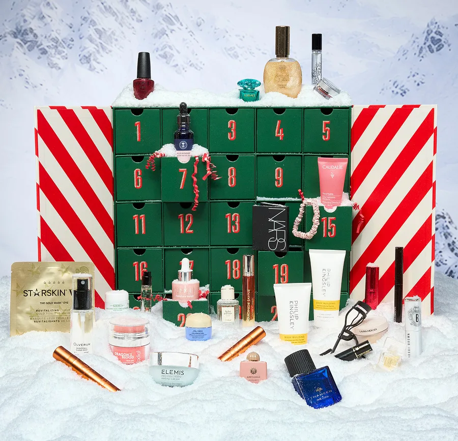 La caja y los productos del Calendario de adviento Fenwick 2026