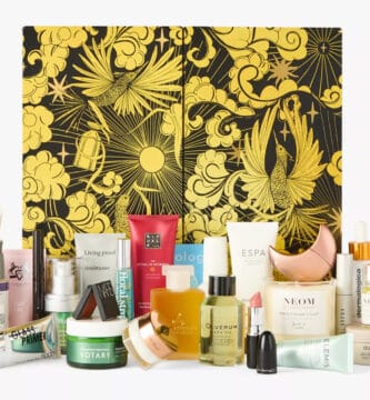 La caja y los productos del Calendario de Adviento John Lewis 2024