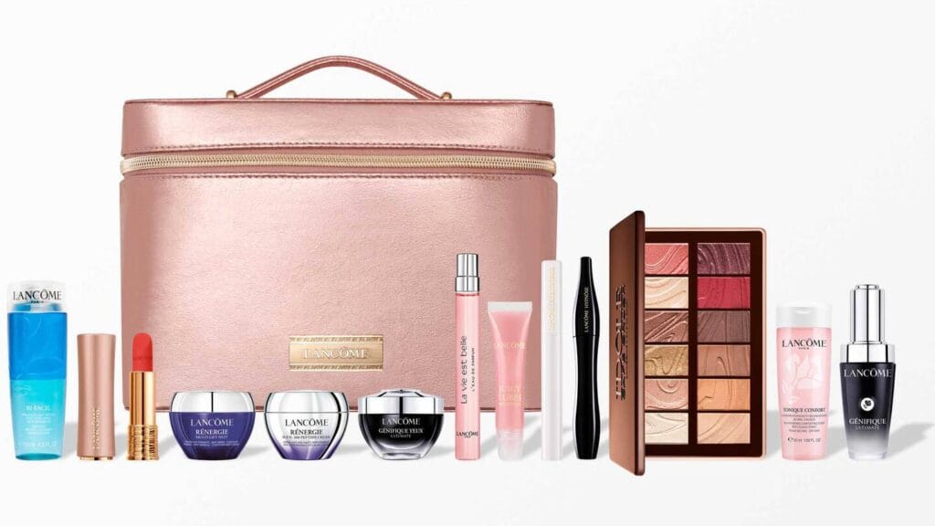El bolso-neceser y los productos de la Lancôme Beauty Box 2025