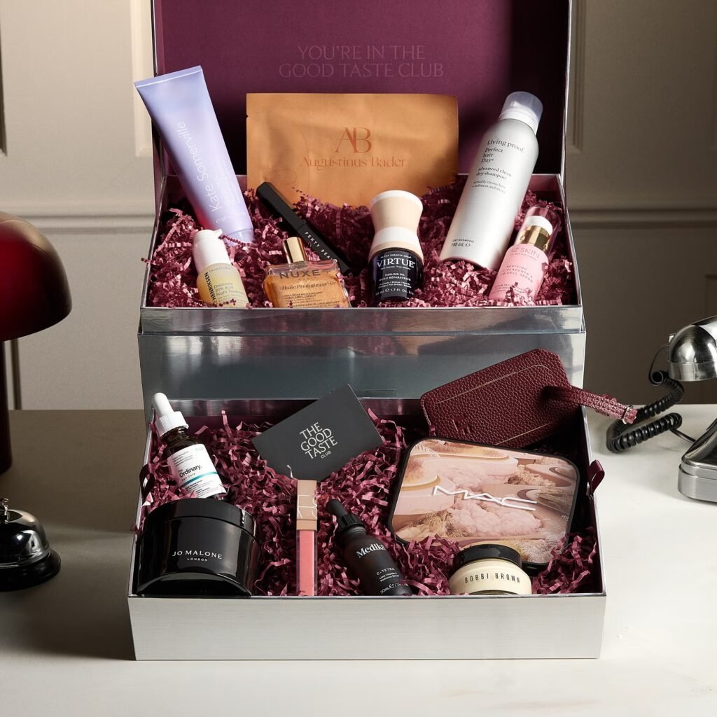 El cofre y los productos del Cofre Lookfantastic Joyas de Belleza 2026