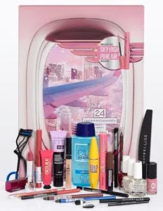 La caja y el contenido del Calendario de Adviento Maybelline New York 2024