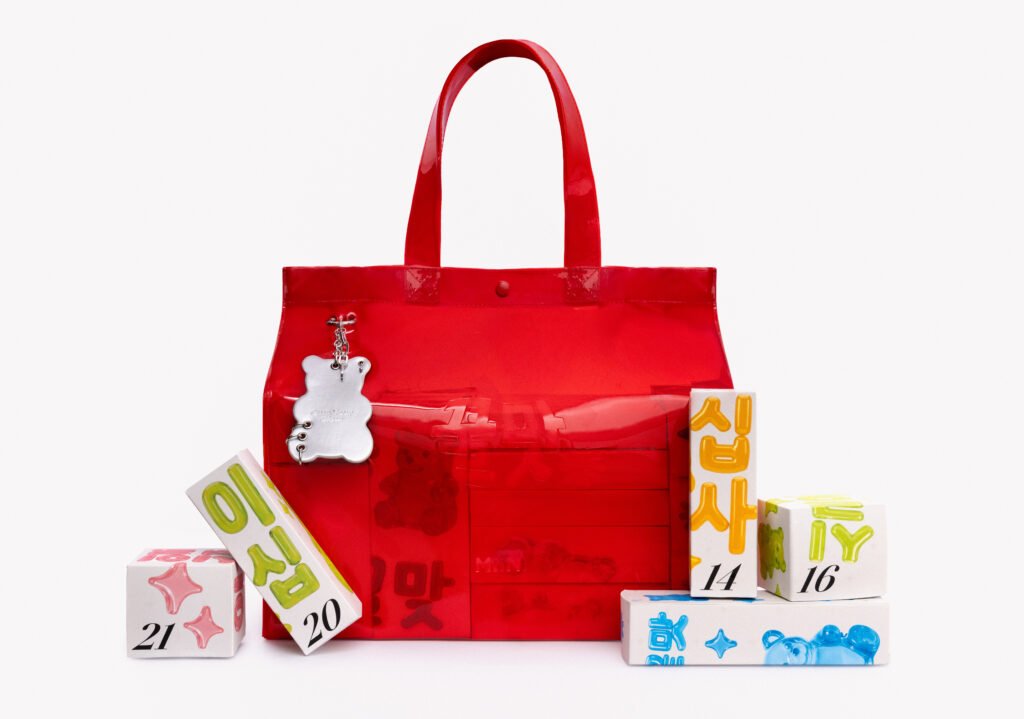 La bolsa y las cajitas de algunos de los productos del Calendario de adviento MiiN Cosmetics 2026