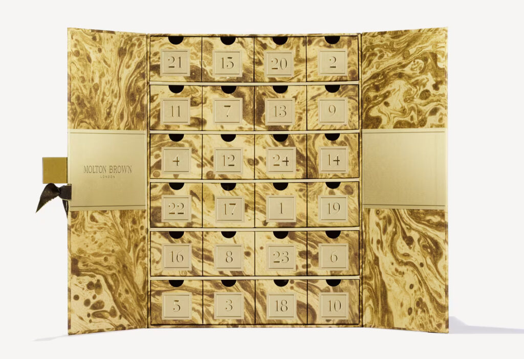 El dorado interior del Calendario de Adviento Molton Brown 2024