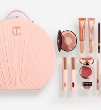 El neceser y los productos del cofre Pillow Talk Dreams Come True 2025