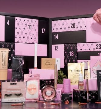 La caja y los productos del Calendario de Adviento Pretty Little Thing 2024