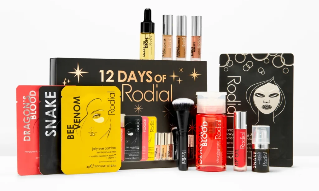 La caja y los 12 productos del Calendario de adviento Rodial 2025 La caja y los 12 productos del Calendario de adviento Rodial 2025