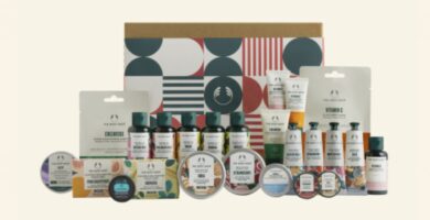 La caja y los productos del Calendario de Adviento The Body Shop 2024