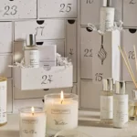 La caja y productos del Calendario de adviento The White Company 2025