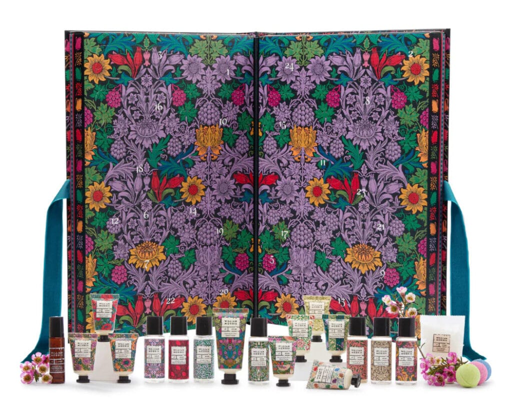 La caja y los productos del Calendario de adviento William Morris 2025