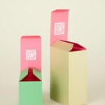 Cada cajita incluye un código QR con detalles sobre el producto que contiene