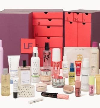 La caja y los productos del Calendario de adviento Lookfantastic 2026